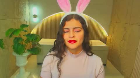 Snapshot of dany_r_ chatting on December 15, 12:53 pm Dany online show from December 15, 12:53 pm