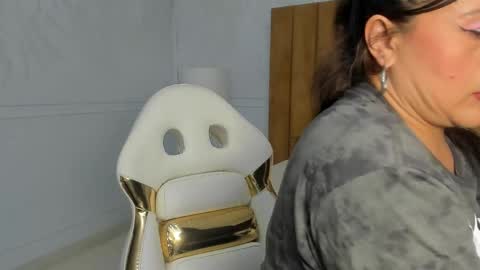 Daphne online show from January 25, 8:53 am