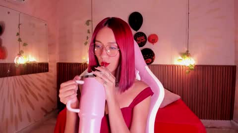 Daphne online show from October 28, 3:21 am