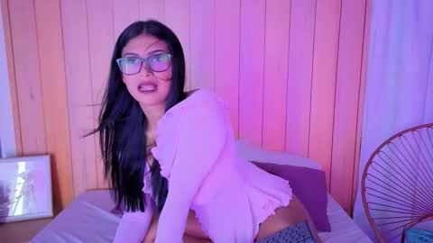 Daphne online show from November 28, 3:53 am