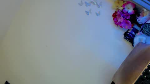 Snapshot of daretolovemexx chatting on February 25, 5:41 am Angel Condensada online show from February 25, 5:41 am