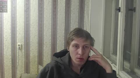 darienlarge online show from February 12, 5:16 pm