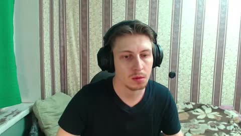 darienlarge online show from November 5, 5:57 pm