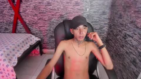 Darikson online show from December 3, 7:01 pm