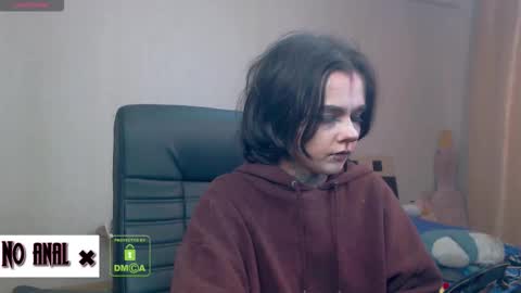 Anessa  online show from November 11, 10:21 pm