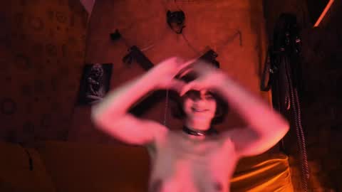 dark_doll5 online show from March 5, 2:36 am