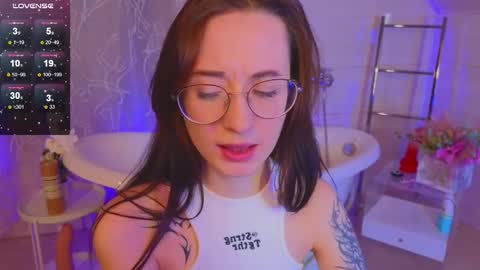 Snapshot of dark_lola_ chatting on March 10, 12:37 pm Lola online show from March 10, 12:37 pm