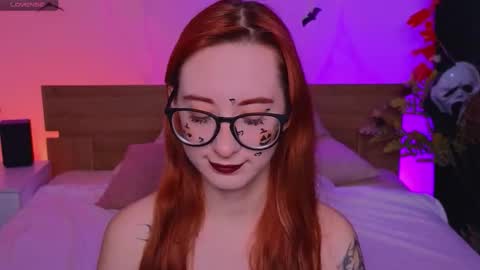 Snapshot of dark_lola_ chatting on October 19, 11:27 pm Lola online show from October 19, 11:27 pm