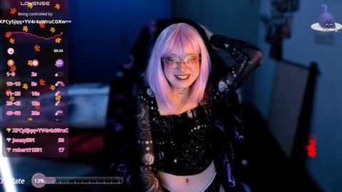 Lucious Foijieh online show from December 8, 4:18 pm