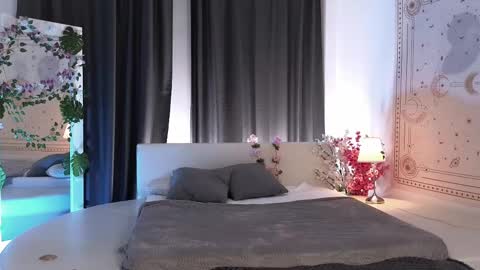 Vamp  online show from March 7, 10:45 am