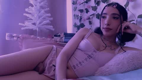  Candy   online show from November 17, 5:19 pm