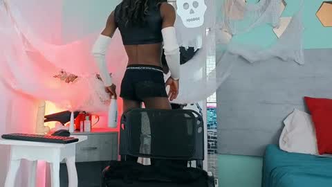 Snapshot of darkcandyboy chatting on October 29, 12:51 pm darkcandyboy online show from October 29, 12:51 pm