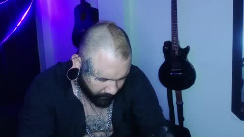 darkclothes online show from December 24, 12:44 am