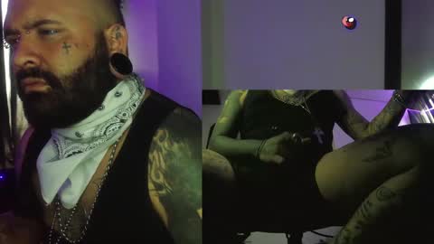 darkclothes online show from December 30, 5:44 pm