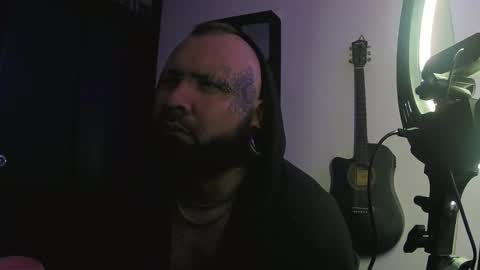 darkclothes online show from January 9, 7:42 am