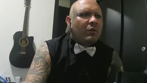 darkclothes online show from January 20, 2:43 am