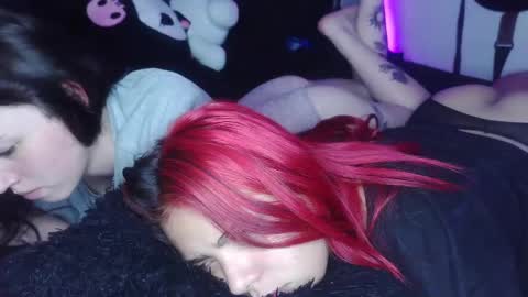 darkclothes online show from February 12, 9:20 am