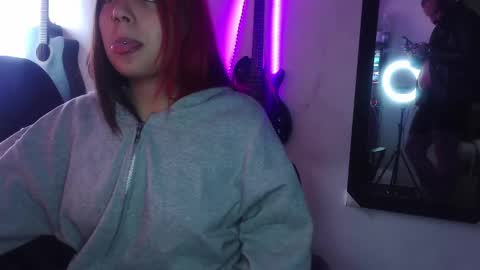 darkclothes online show from February 25, 12:13 pm