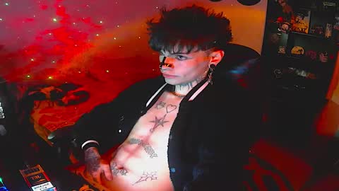 Snapshot of darkness_prince_x chatting on October 17, 7:55 am online show from October 17, 7:55 am