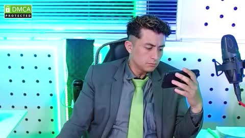 DARKO0717 online show from October 22, 1:44 pm