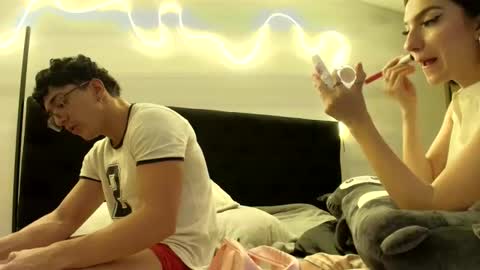 Snapshot of darkpleasuress chatting on December 16, 7:13 am darkpleasuress online show from December 16, 7:13 am