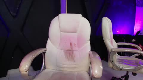 Snapshot of darlingbdsm_ chatting on January 20, 3:50 pm Darling online show from January 20, 3:50 pm