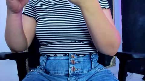 Snapshot of darlingbdsm_ chatting on November 16, 2:00 pm Darling online show from November 16, 2:00 pm