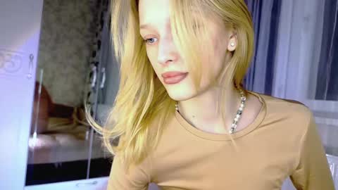 D online show from March 3, 2:48 pm