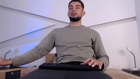 Snapshot of daron_66 chatting on October 22, 1:33 pm Kael online show from October 22, 1:33 pm