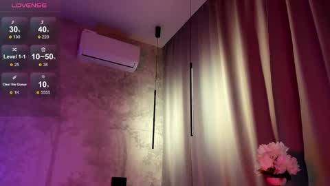 Snapshot of daryakeyy chatting on December 19, 6:23 am daryakeyy online show from December 19, 6:23 am