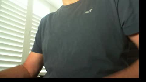 davesu12345 online show from November 3, 7:20 am