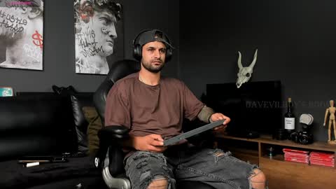 Daves online show from December 4, 4:16 pm