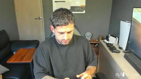 Daves online show from November 12, 11:54 am