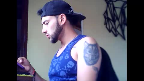 Snapshot of david23vergota chatting on October 21, 12:06 pm david23vergota online show from October 21, 12:06 pm