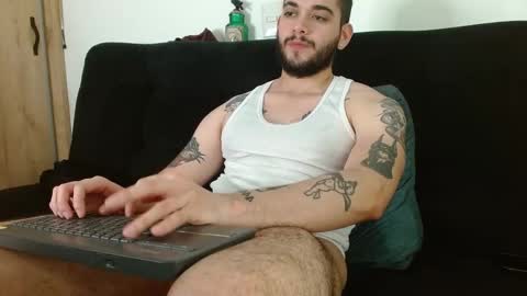 Twitter davidsanctum online show from September 16, 9:49 pm