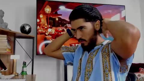 Hey im David that loves to explore and speak their fantasies. Very open talktative and nice. Feel free to chat with me online show from January 9, 3:44 pm