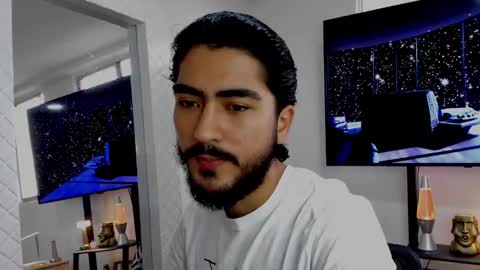 Hey im David that loves to explore and speak their fantasies. Very open talktative and nice. Feel free to chat with me online show from January 27, 12:05 pm