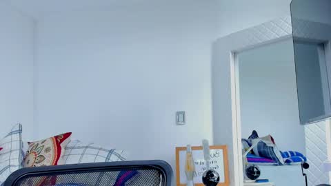 Hey im David that loves to explore and speak their fantasies. Very open talktative and nice. Feel free to chat with me online show from September 17, 1:13 pm