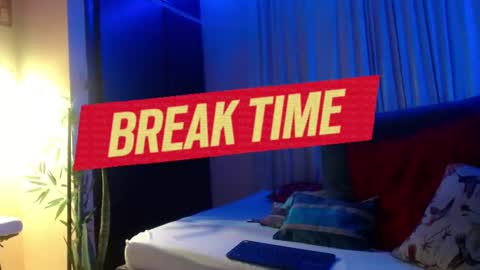 Snapshot of david_neill chatting on March 4, 1:12 am David Neill online show from March 4, 1:12 am