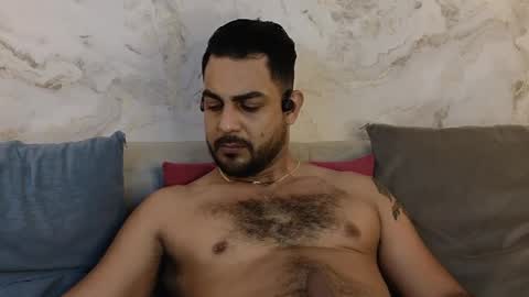 JF oliveira online show from February 8, 1:33 pm