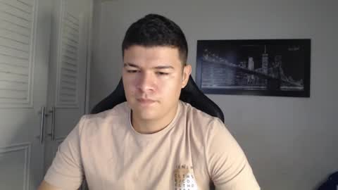 Snapshot of david_smit_ chatting on January 7, 1:24 pm david smit online show from January 7, 1:24 pm