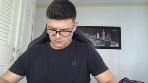 Snapshot of david_smit_ chatting on February 1, 5:37 pm david smit online show from February 1, 5:37 pm