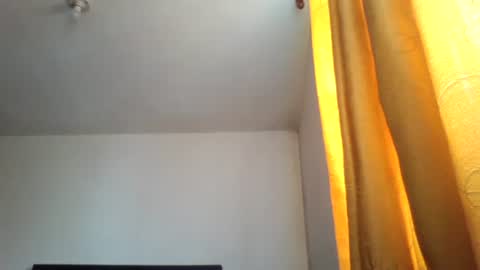 davidcr89 online show from February 18, 5:42 pm