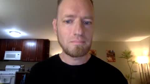 Snapshot of davidwilcox1982 chatting on October 14, 11:27 pm Dave online show from October 14, 11:27 pm