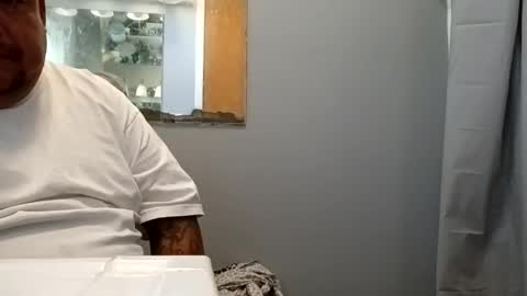 davidzhere222800 online show from November 10, 11:15 pm