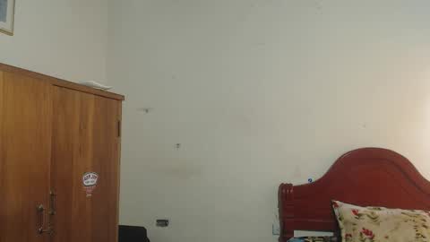 Dylon online show from September 27, 9:53 pm