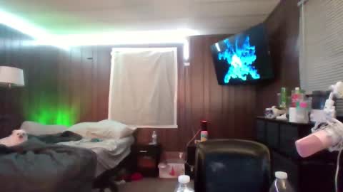 Snapshot of dazedconfession chatting on December 13, 10:59 pm DazedConfession online show from December 13, 10:59 pm