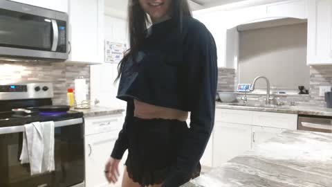 Snapshot of dazeydo chatting on December 14, 12:44 am Dazey online show from December 14, 12:44 am