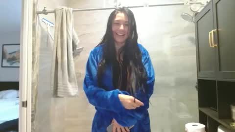 Snapshot of dazeydo chatting on November 29, 12:35 am Dazey online show from November 29, 12:35 am