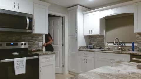 Snapshot of dazeydo chatting on December 17, 11:44 pm Dazey online show from December 17, 11:44 pm